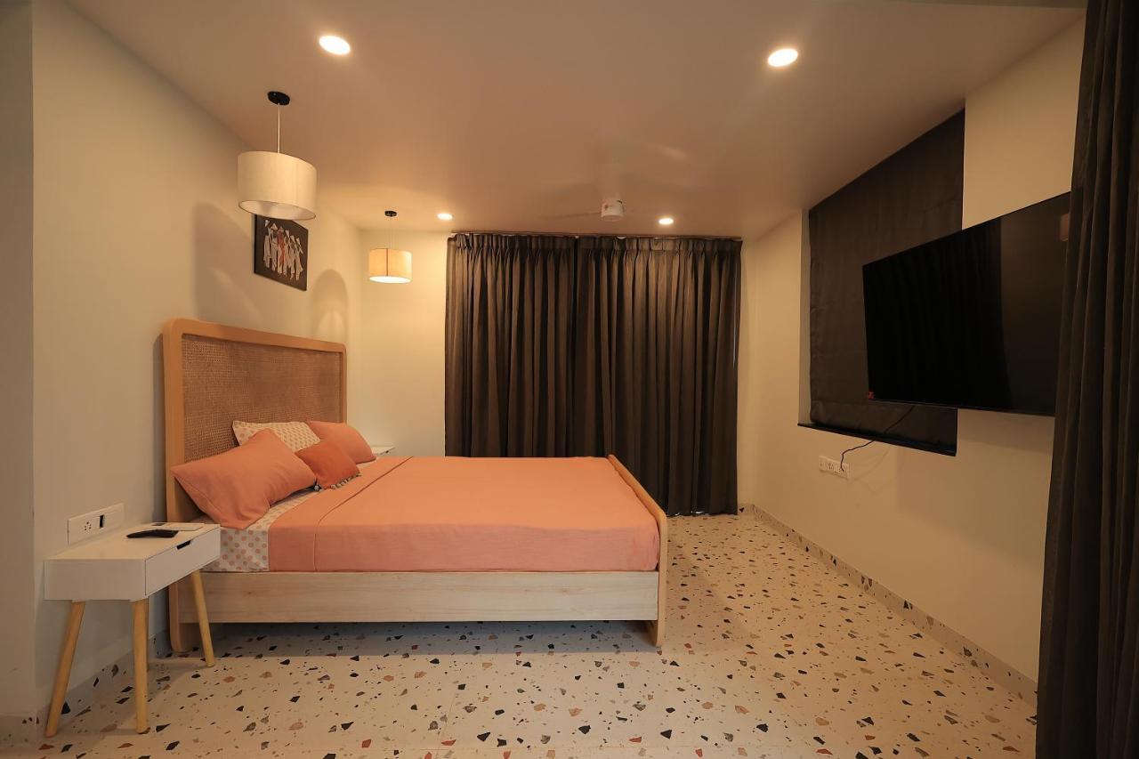 Villa Reverie - Ultra Modern Villa 200 Metres To Prestine Beach Betalbatim Exterior photo